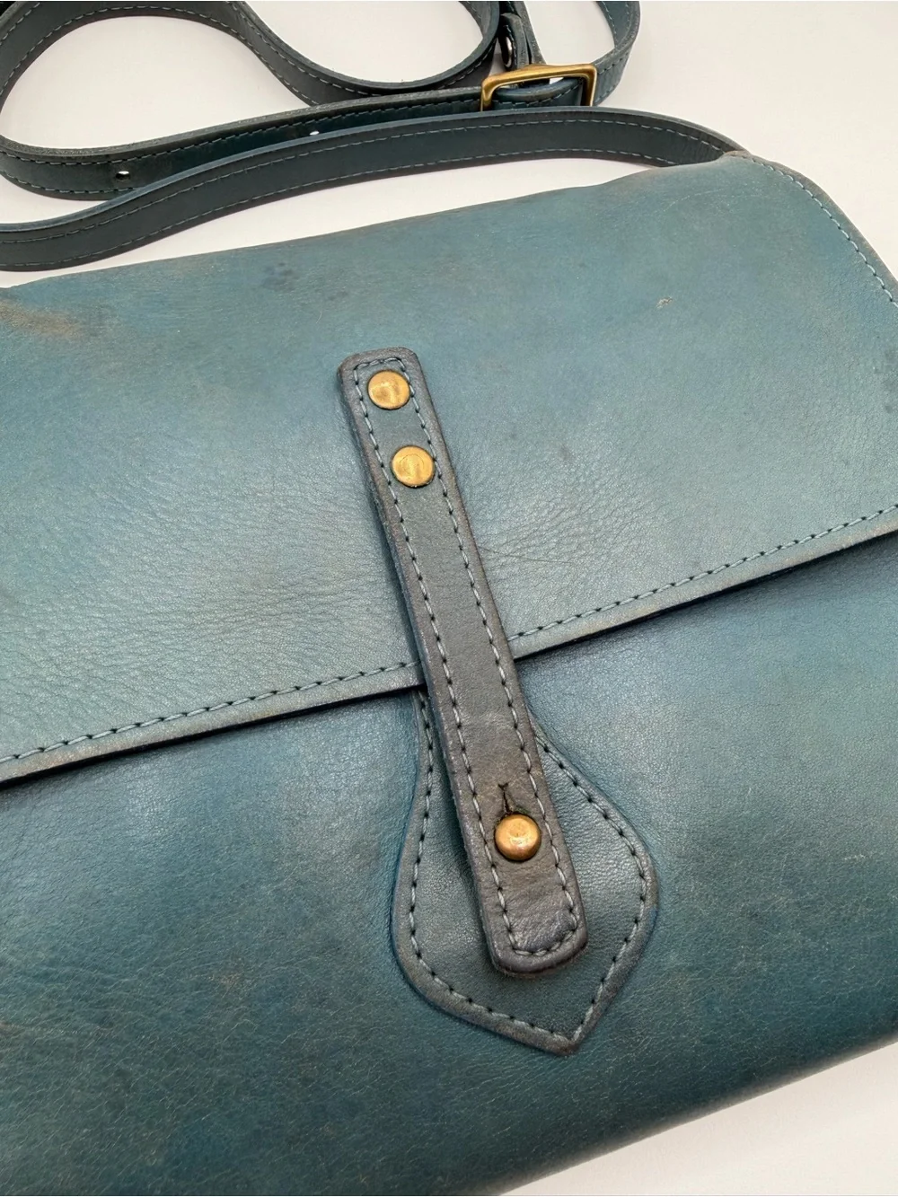 RARE Vintage J.W. Hulme Co. USA Teal/Slate Blue Leather Flap Crossbody Bag